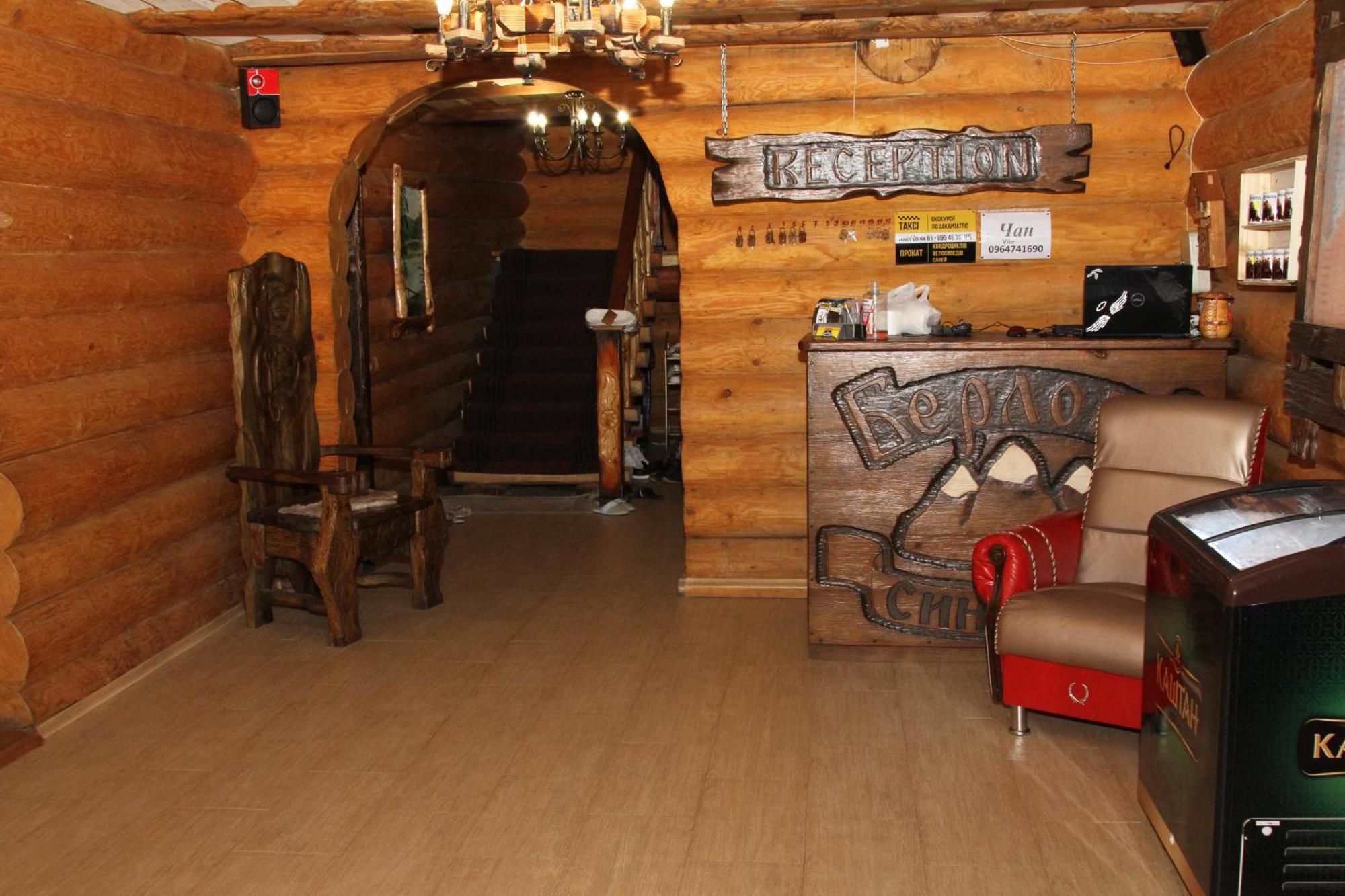 Hotel Berloga-Sinevir Synevyrsʼka Polyana Exteriör bild